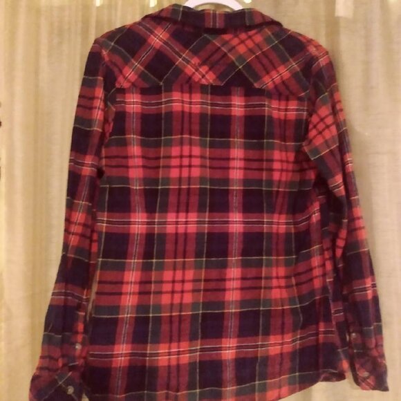 Legendary Whitetails Women Flannel Button Down Size Large - Picture 2 of 8